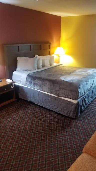 Hotel King Bed Room 236 Booking Stillwater Extérieur photo